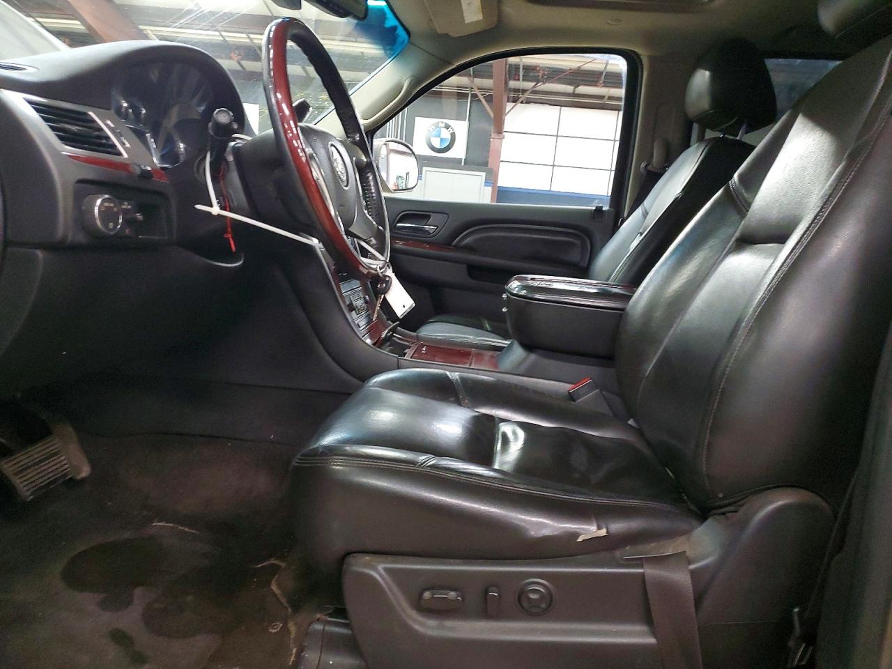 Cadillac Escalade Esv Premium