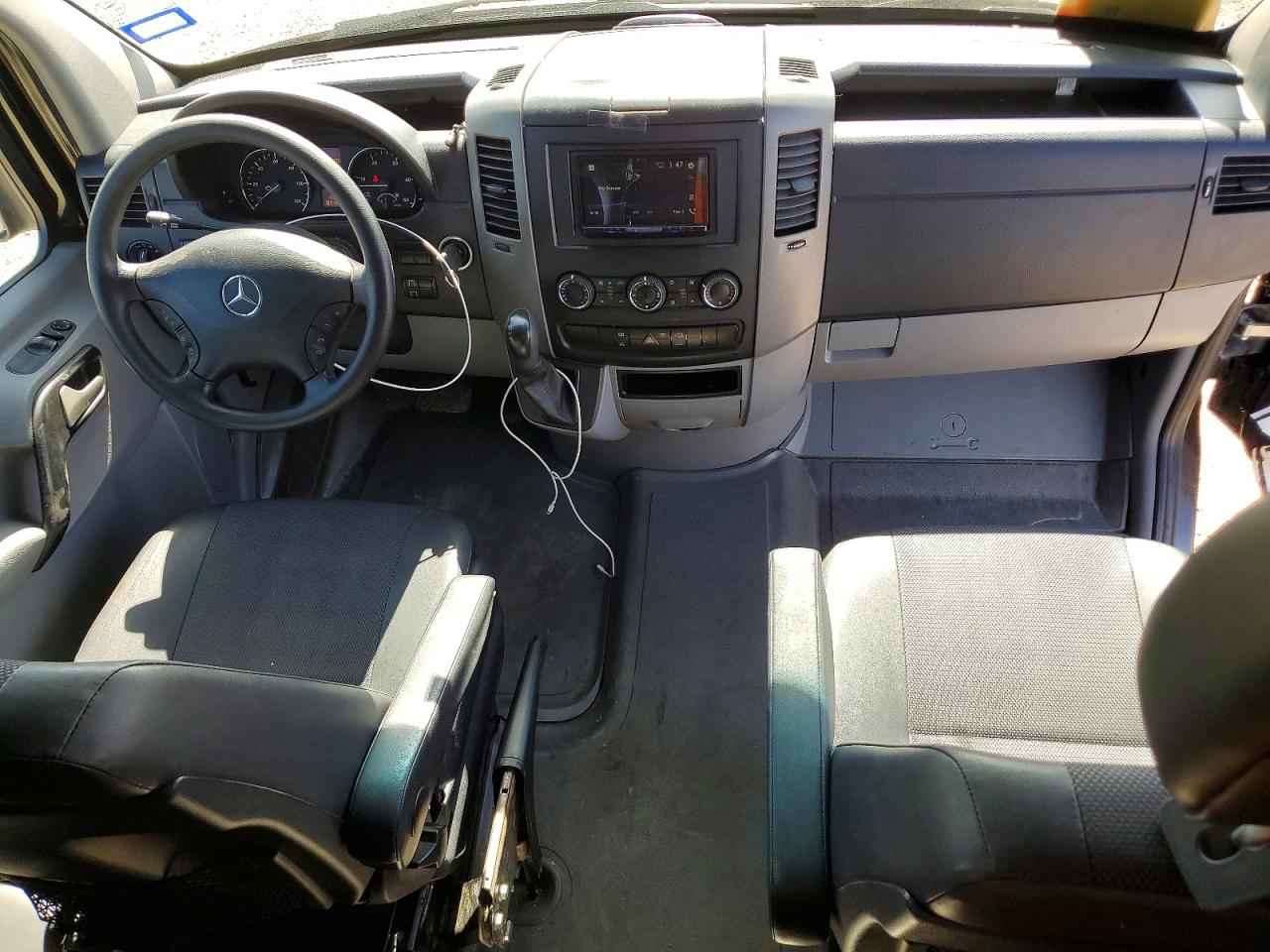 Mercedes-Benz Sprinter 2500