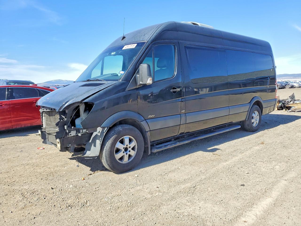 Salvage Mercedes-Benz Sprinter Image