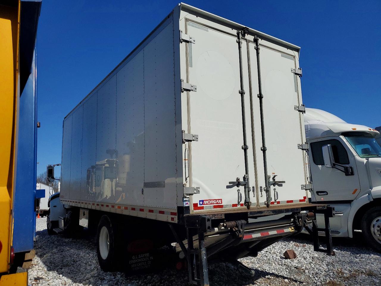 Peterbilt 337