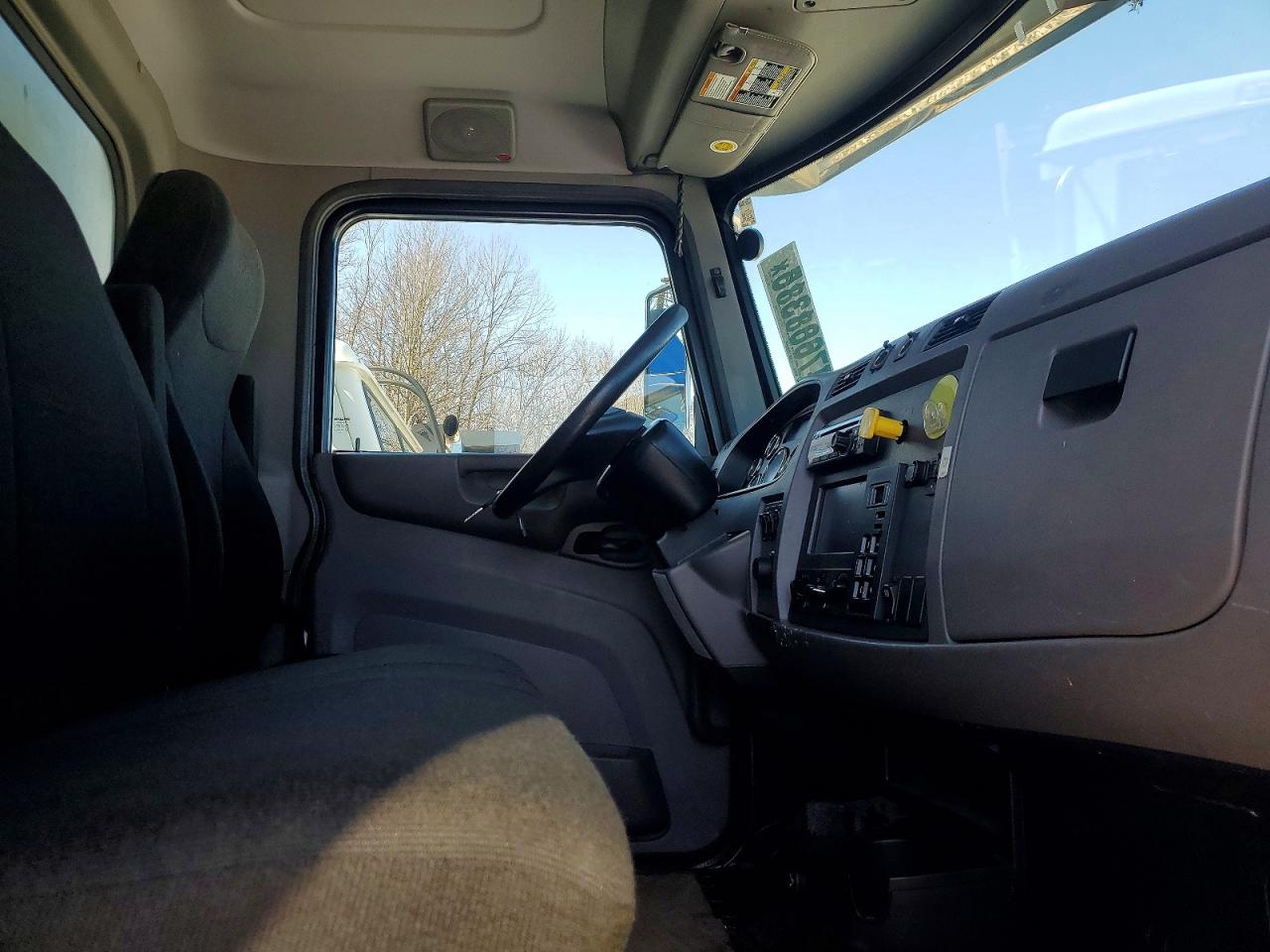 Peterbilt 337