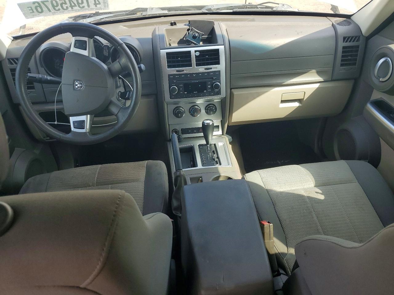 Dodge Nitro Slt