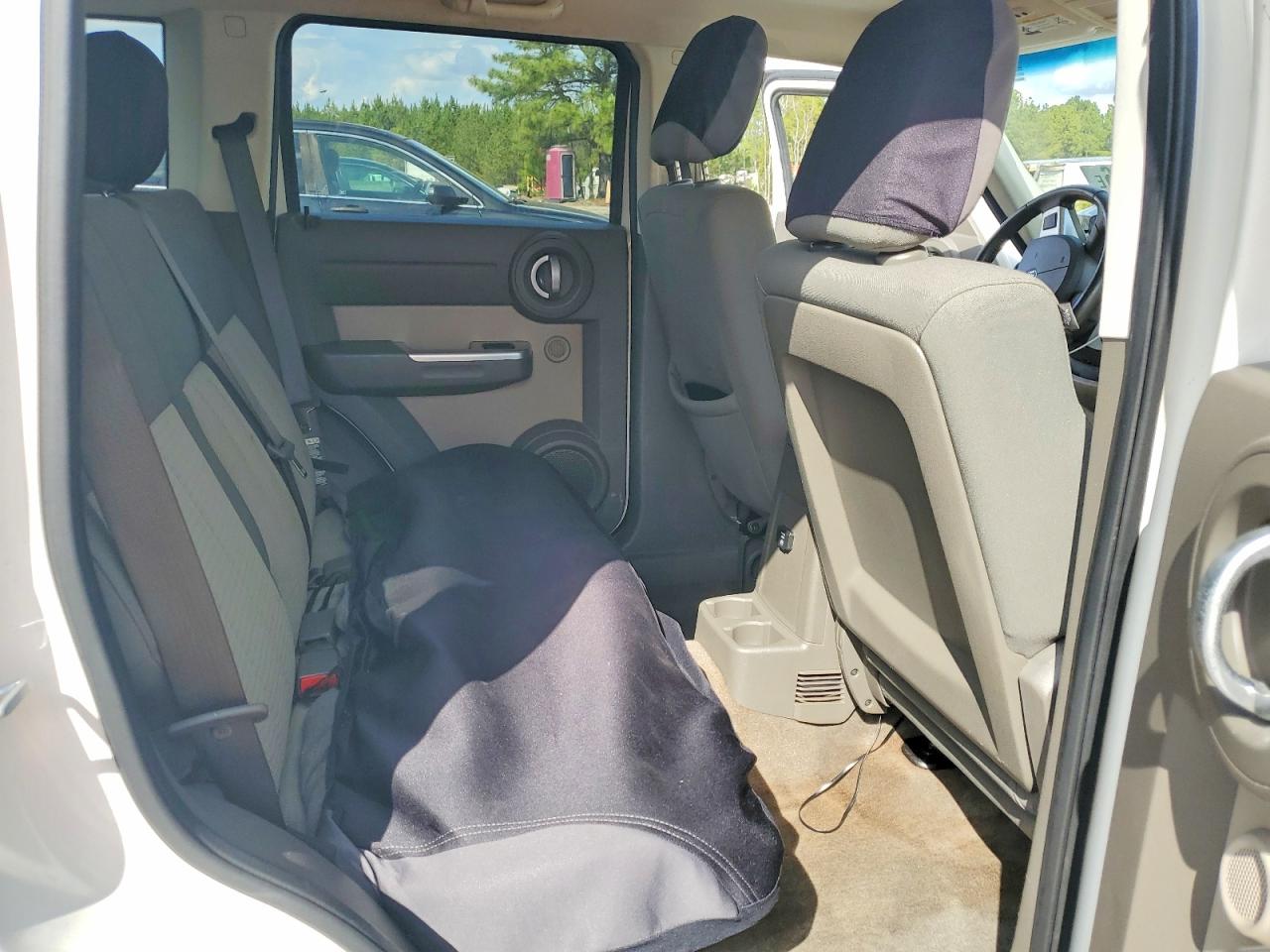 Dodge Nitro Slt