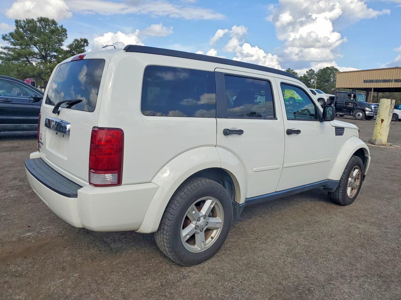 Dodge Nitro Slt