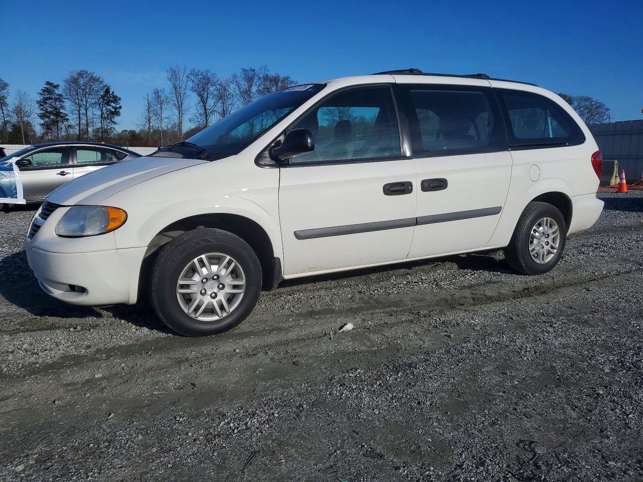 Salvage Dodge Caravan Image