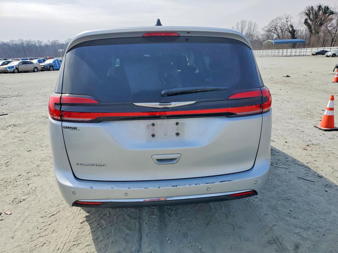 Chrysler Pacifica Touring L