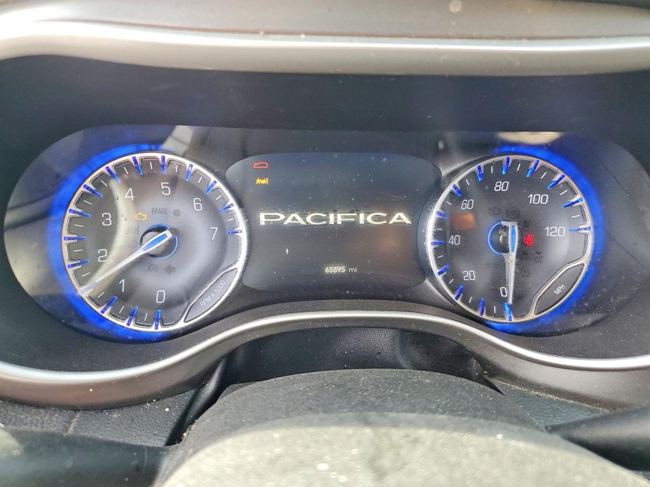 Chrysler Pacifica Touring L