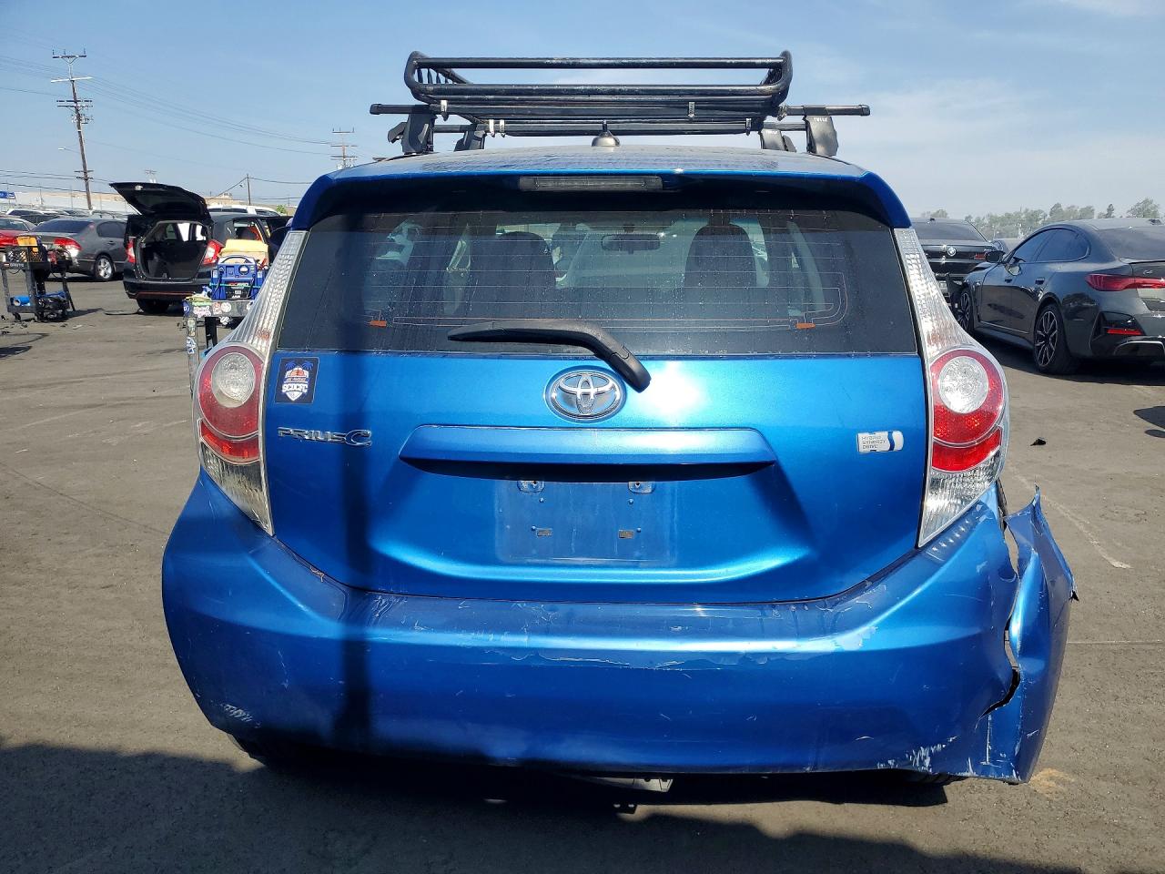 Toyota Prius c Three