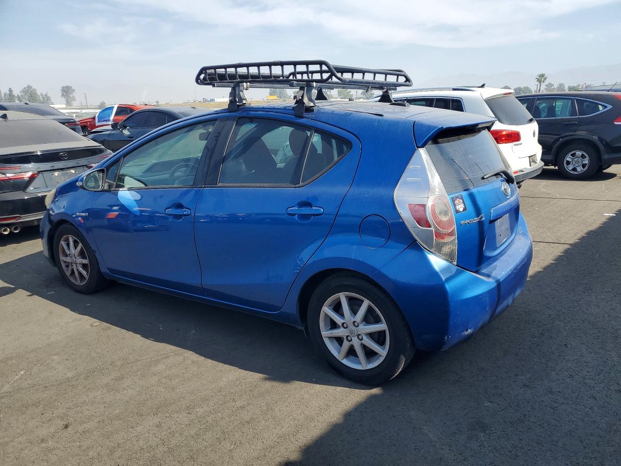 Toyota Prius c Three