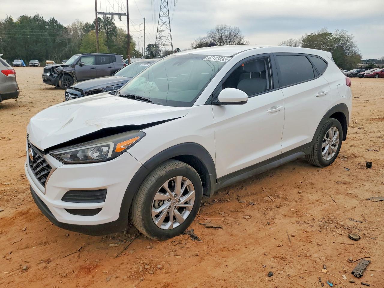 Salvage Hyundai TUCSON Image