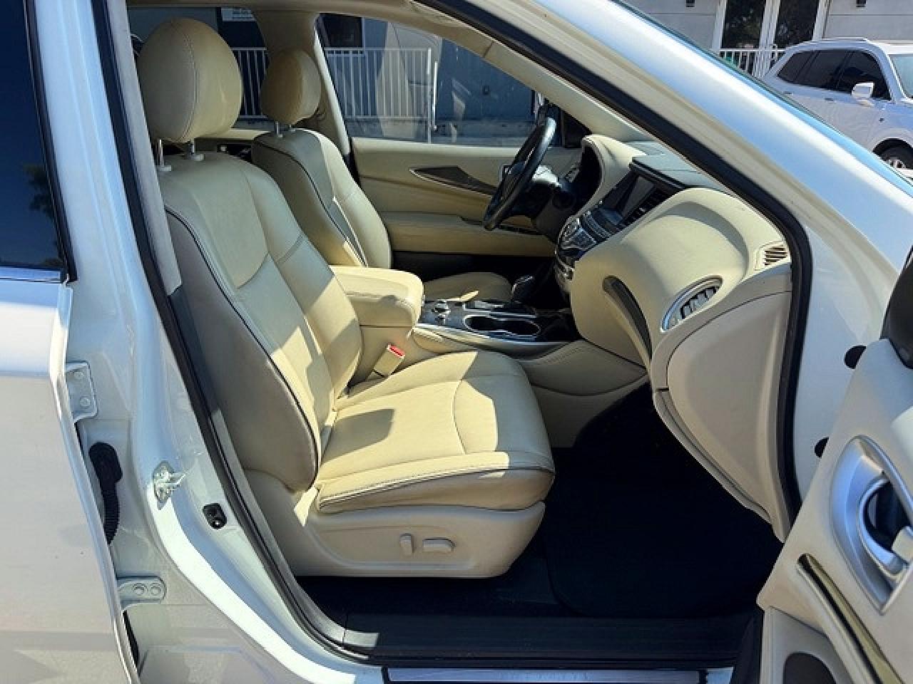 INFINITI Qx Pure