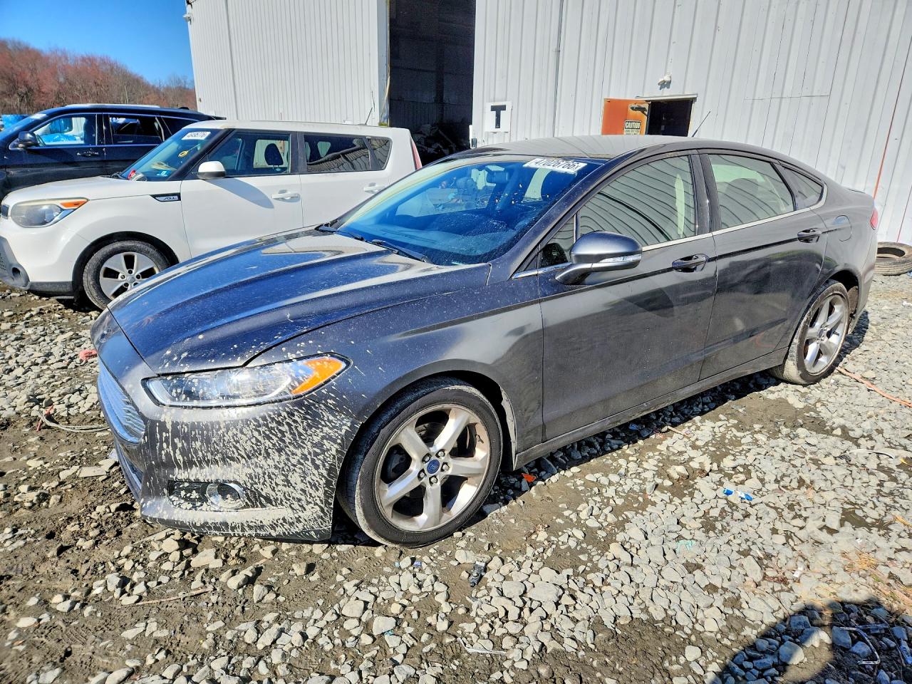 Salvage Ford Fusion Image