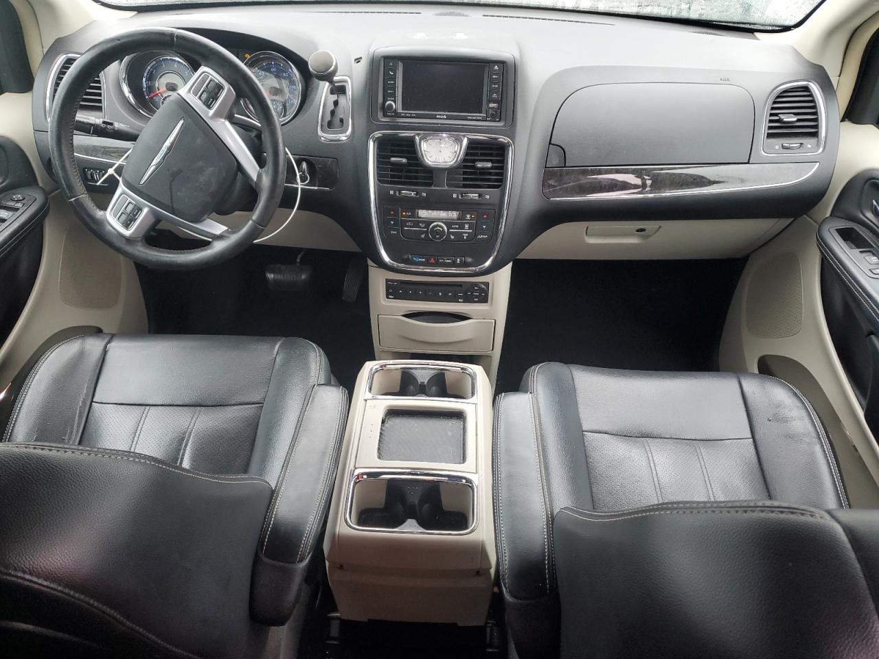 Chrysler Minivan Touring L