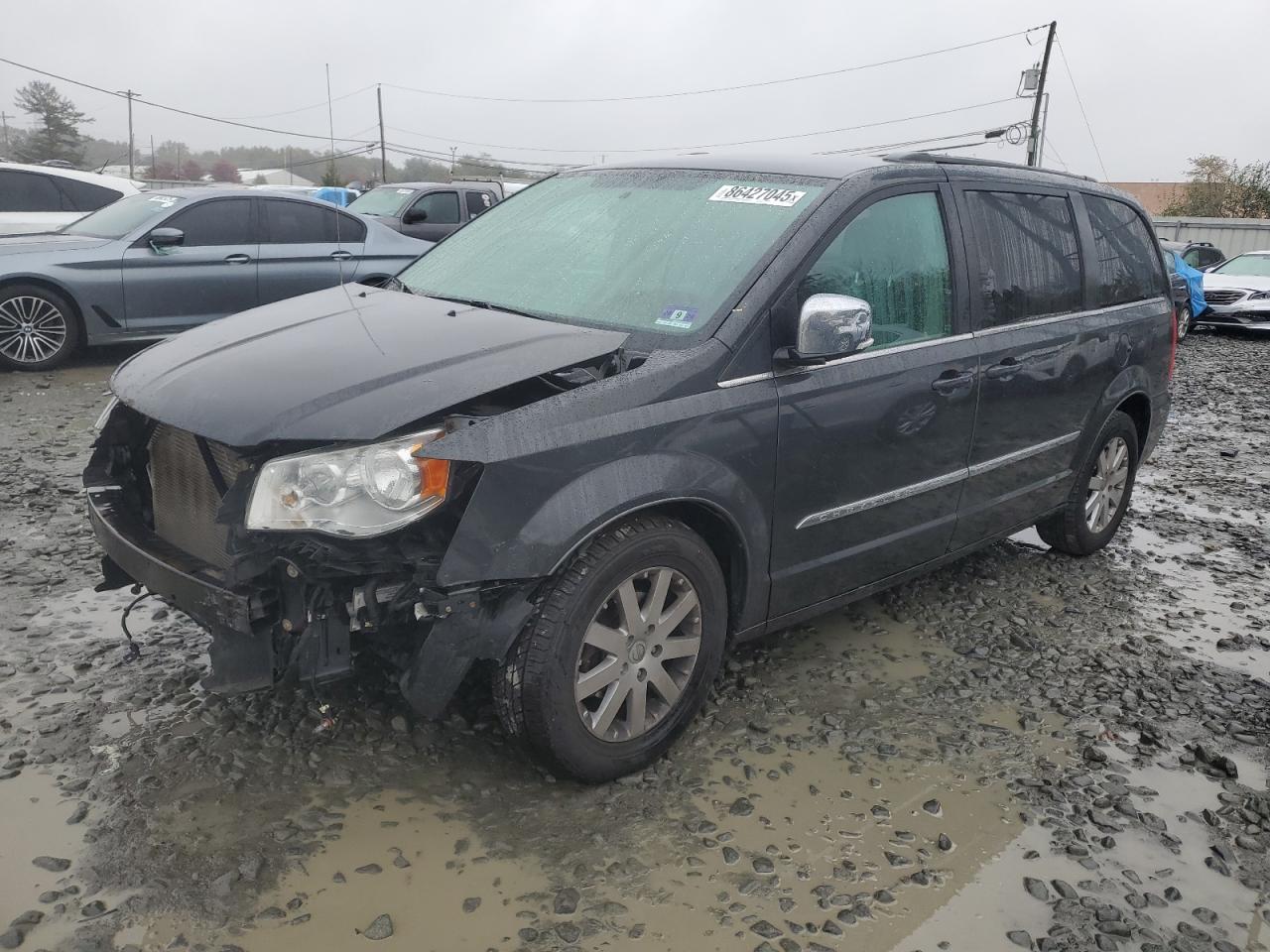Salvage Chrysler Minivan Image