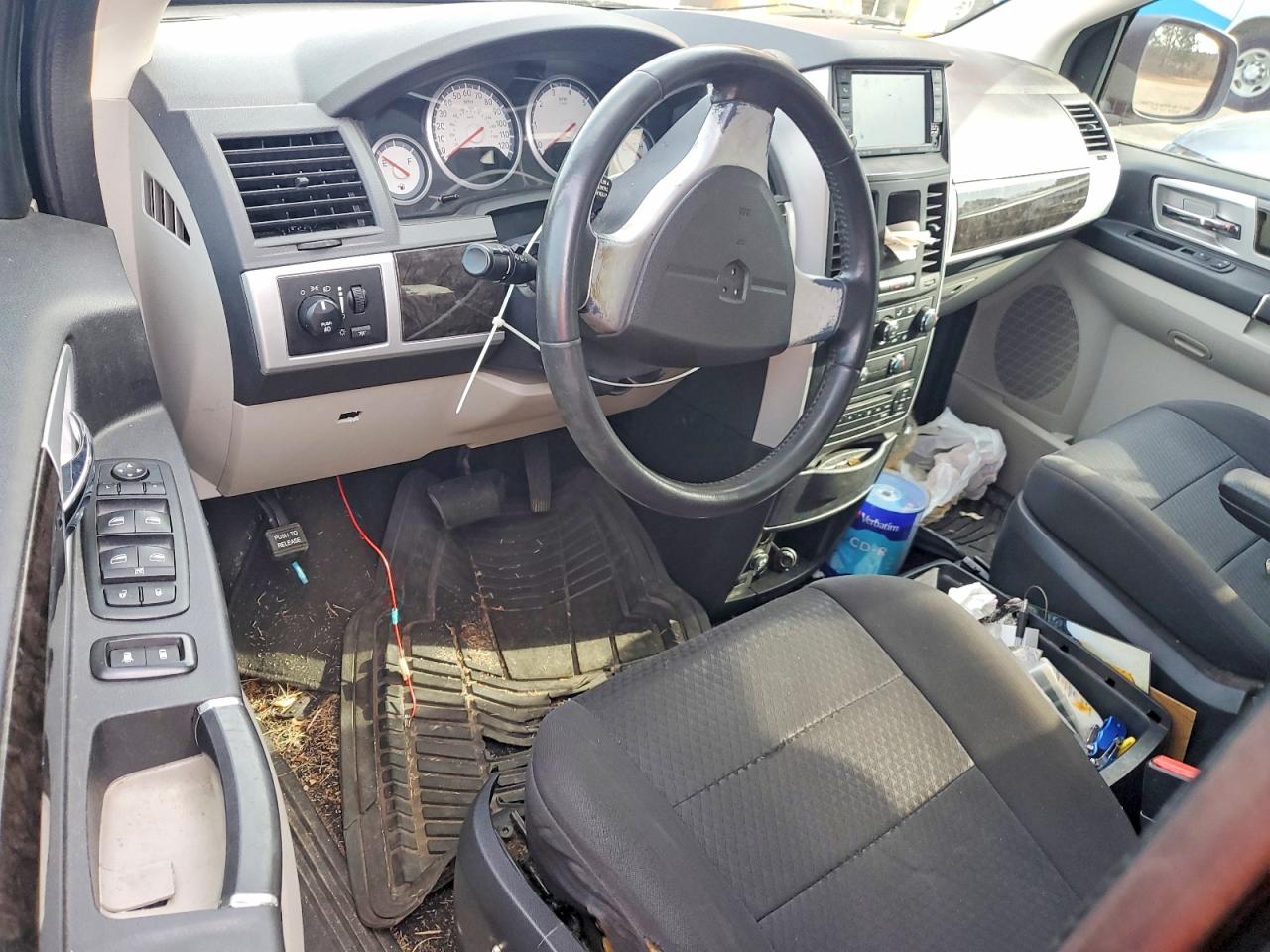 Dodge Caravan Sxt