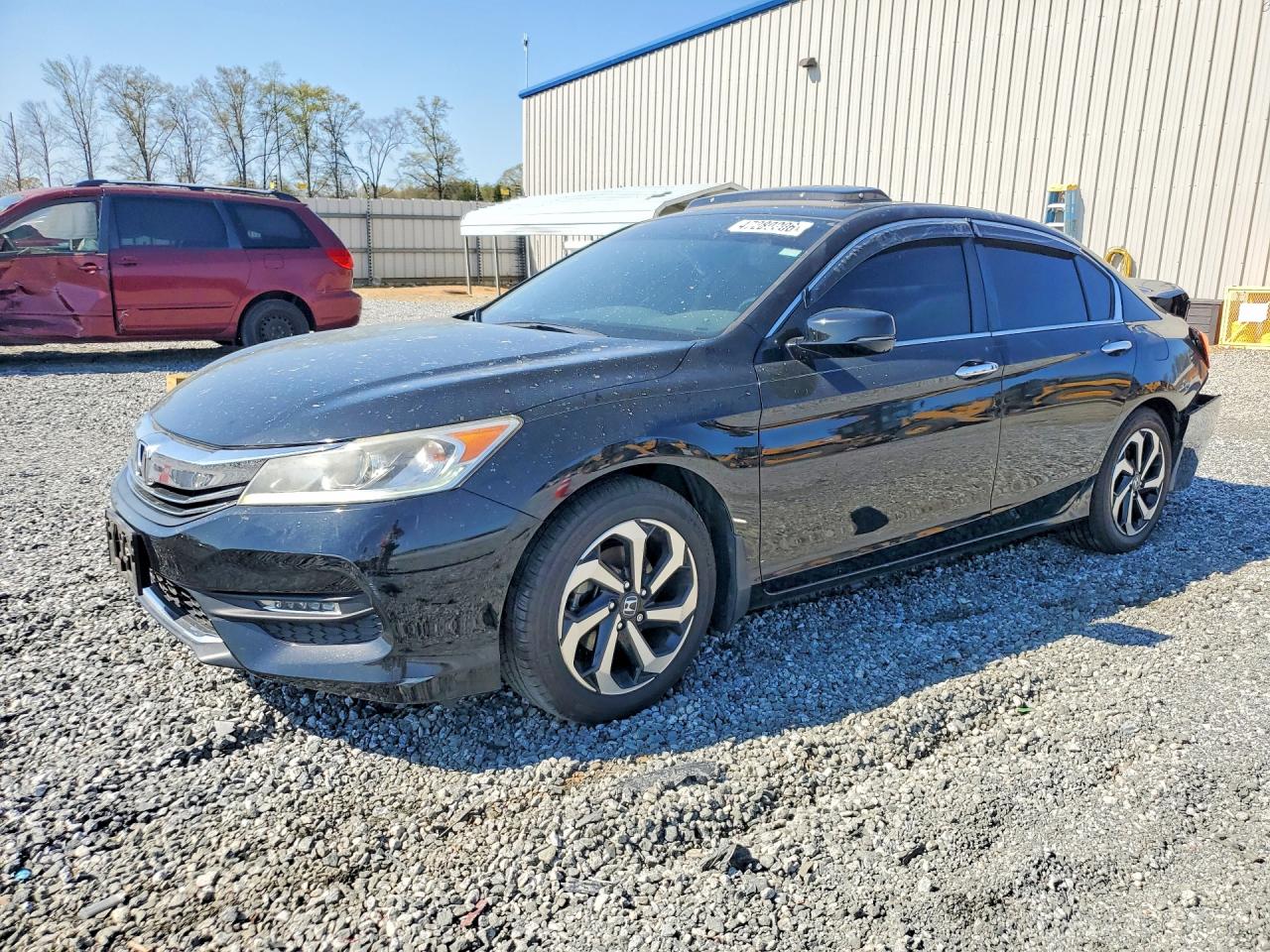 Salvage Honda Accord Image