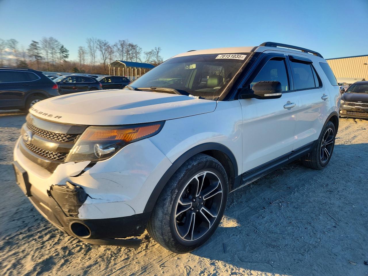 Salvage Ford Explorer Image