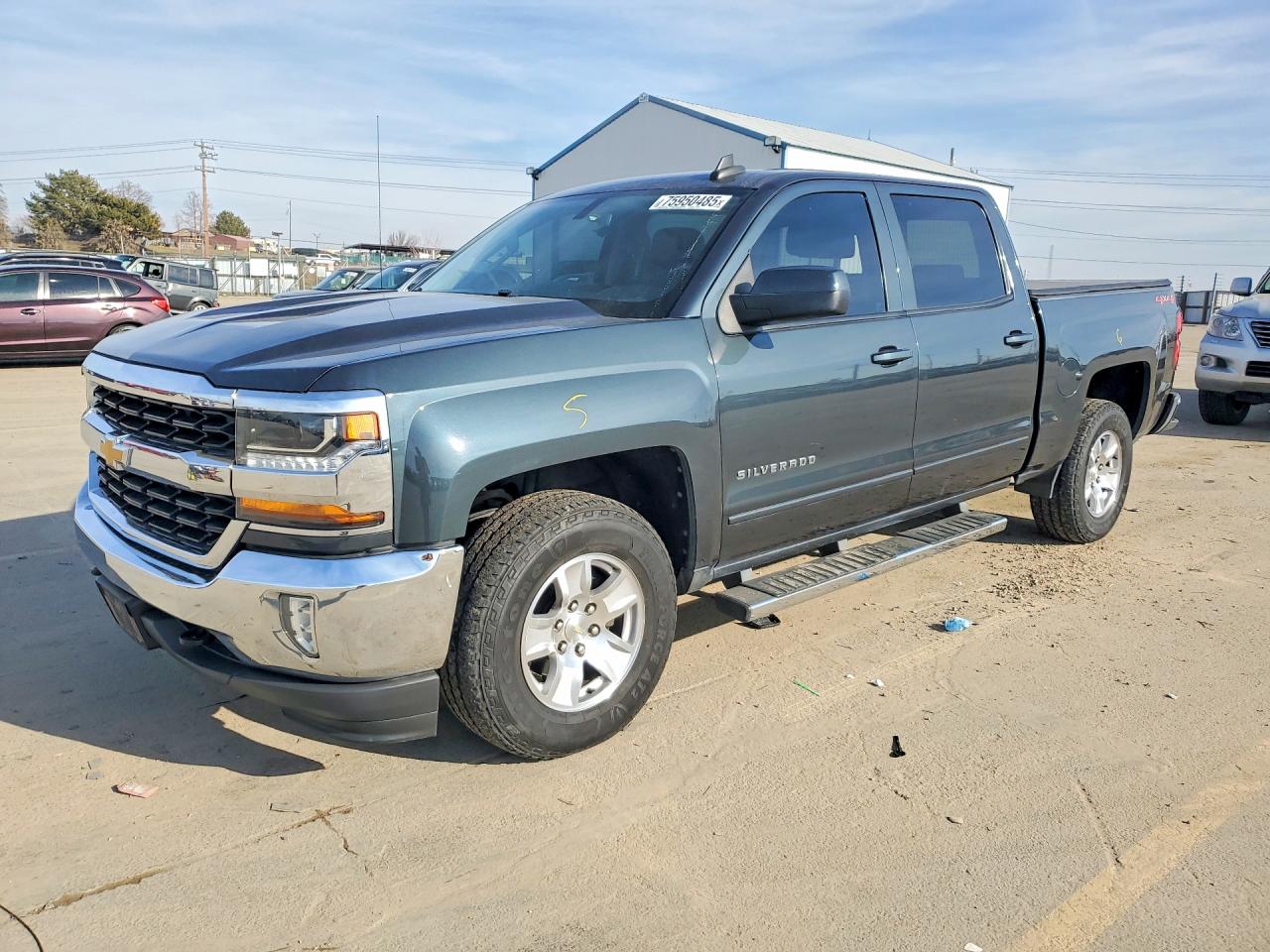 Salvage Chevrolet Silverado Image