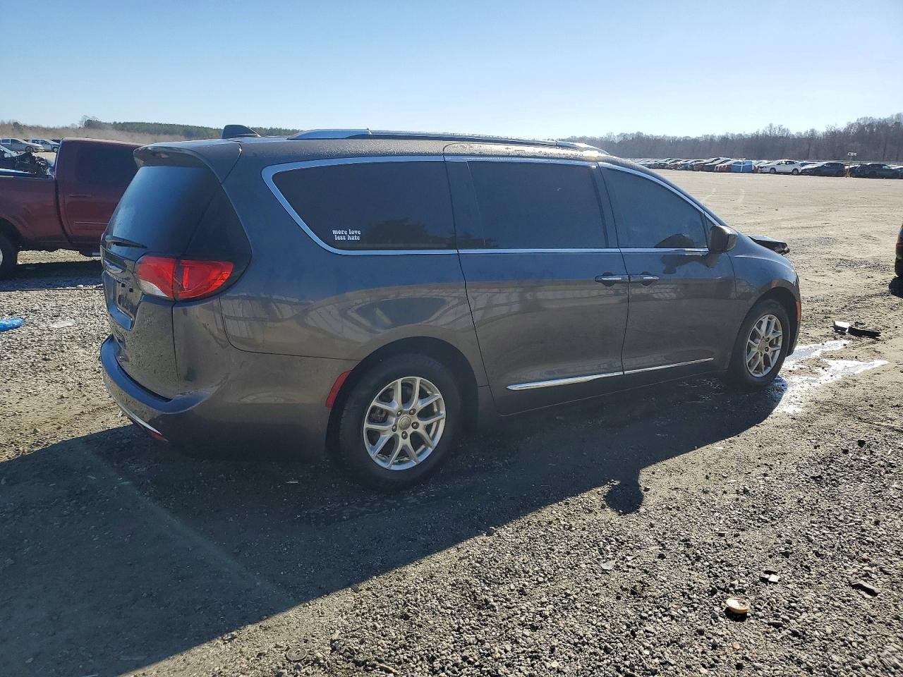 Chrysler Pacifica