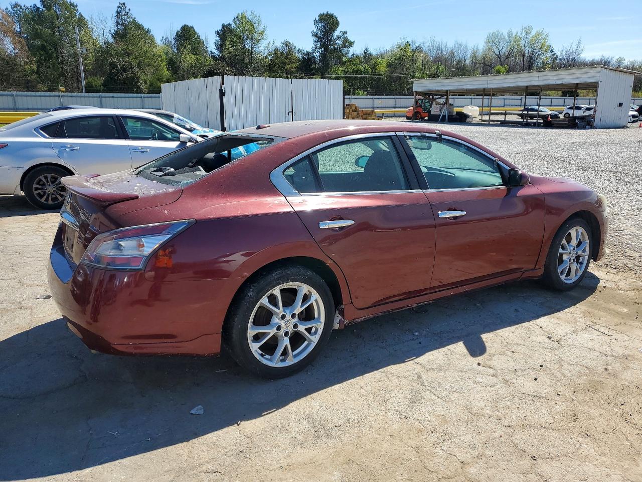 Nissan Maxima
