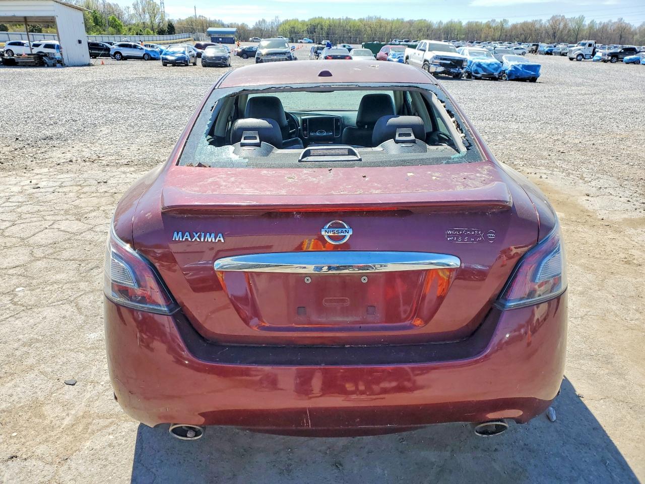 Nissan Maxima