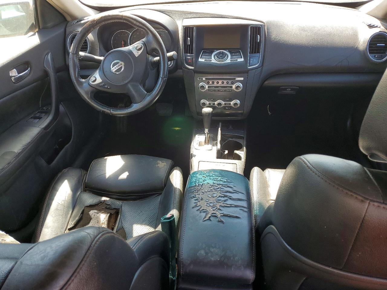 Nissan Maxima