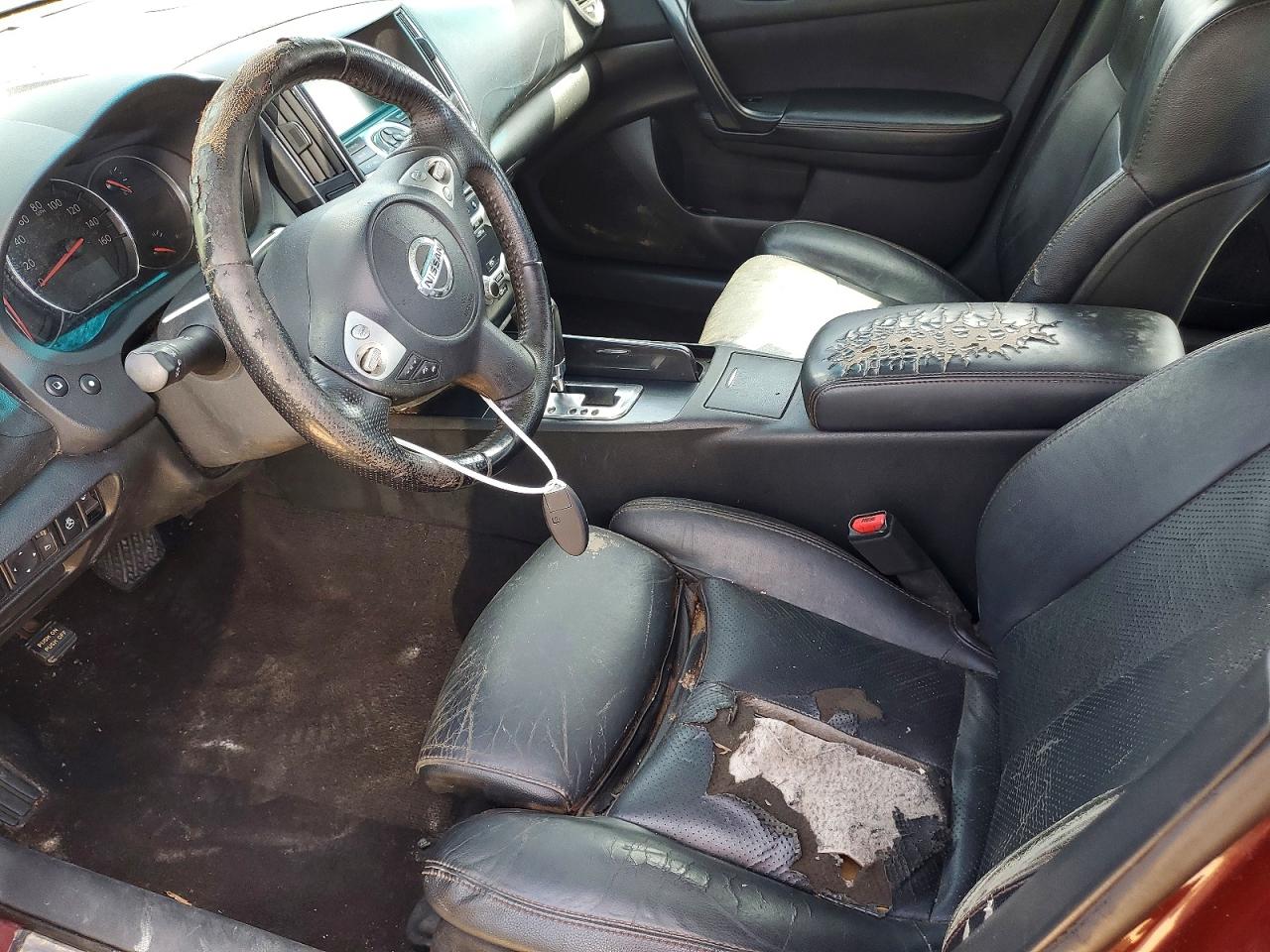 Nissan Maxima