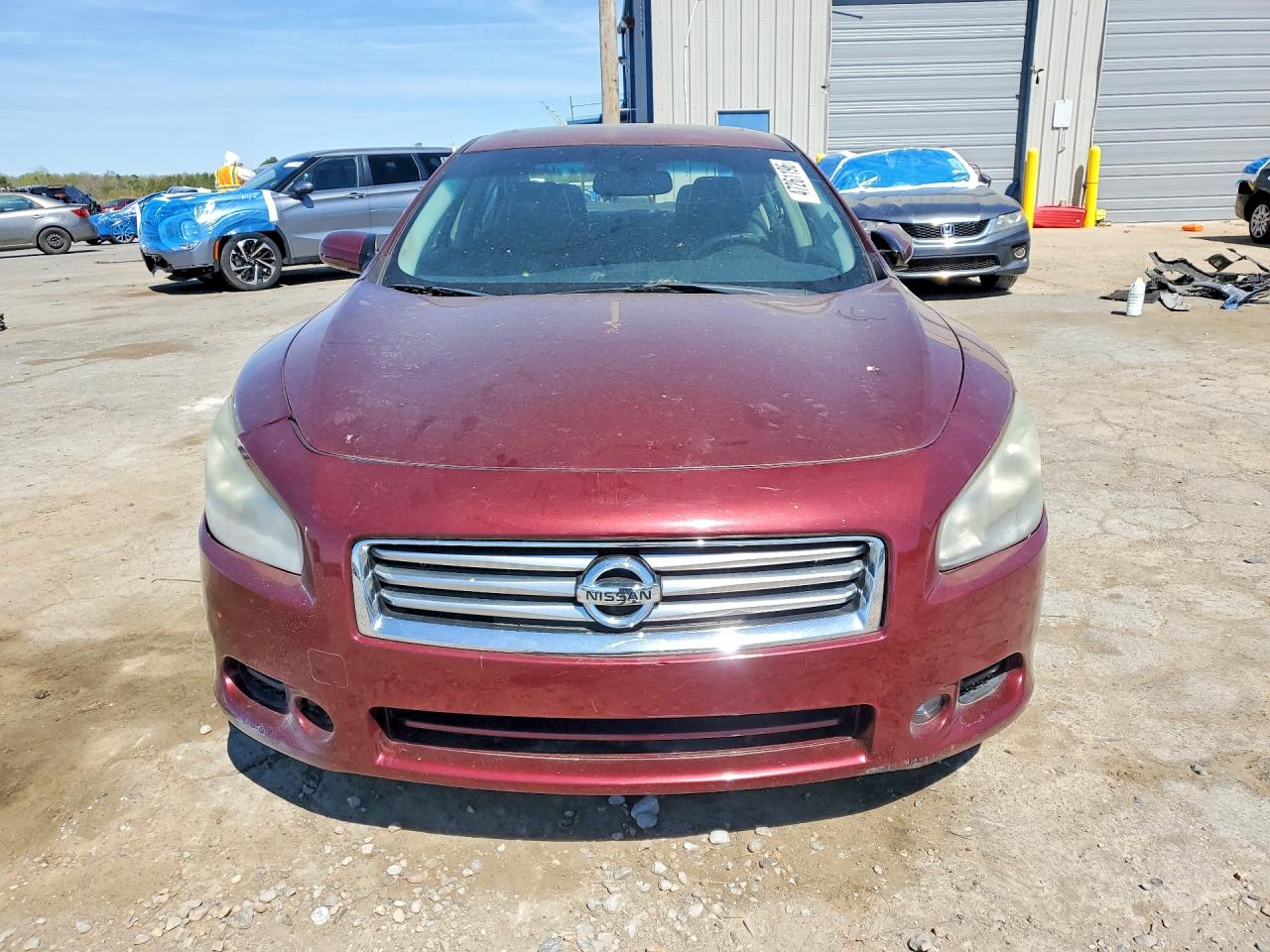 Nissan Maxima
