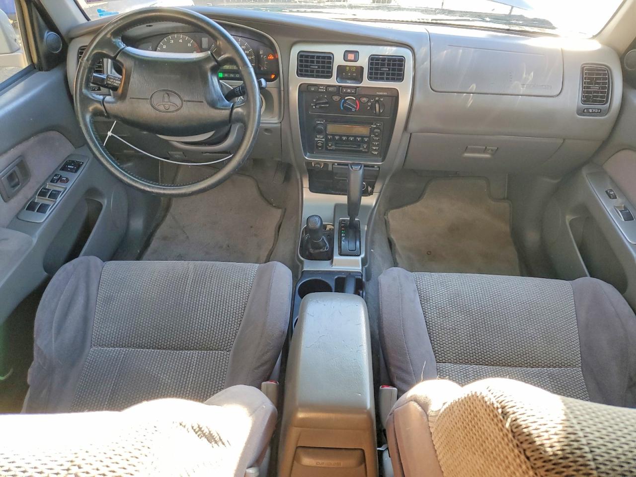 Toyota 4Runner Sr5