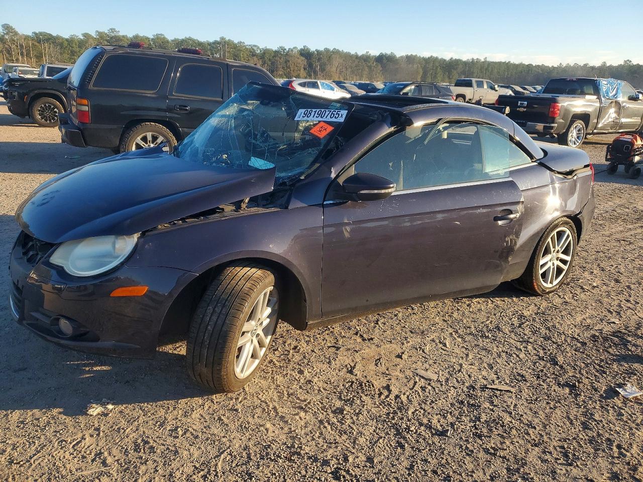 Salvage Volkswagen Eos Image