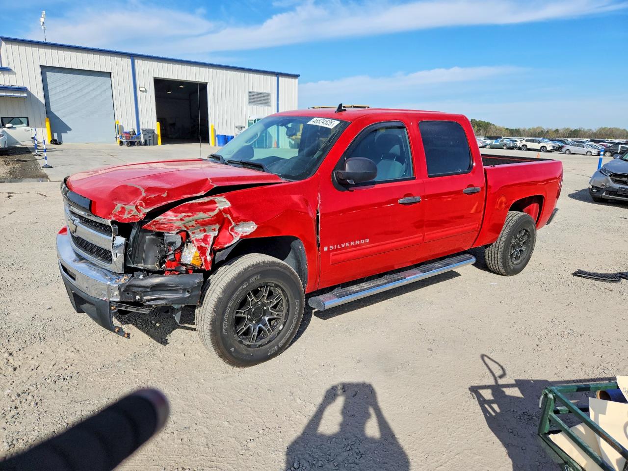 Salvage Chevrolet Silverado Image