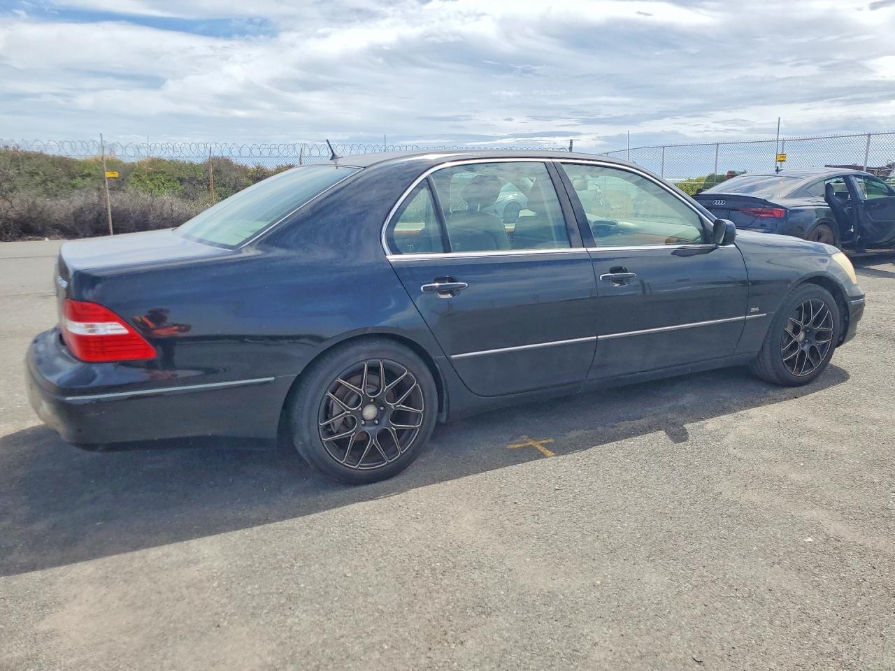 Lexus LS