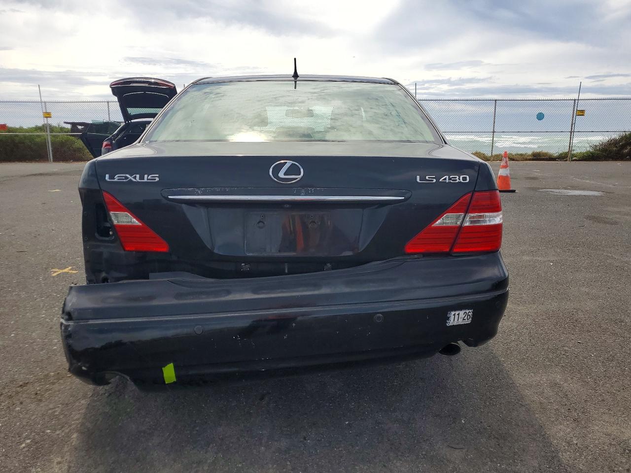 Lexus LS