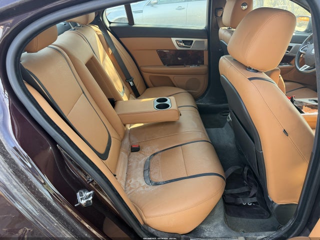 Jaguar XF Portfolio