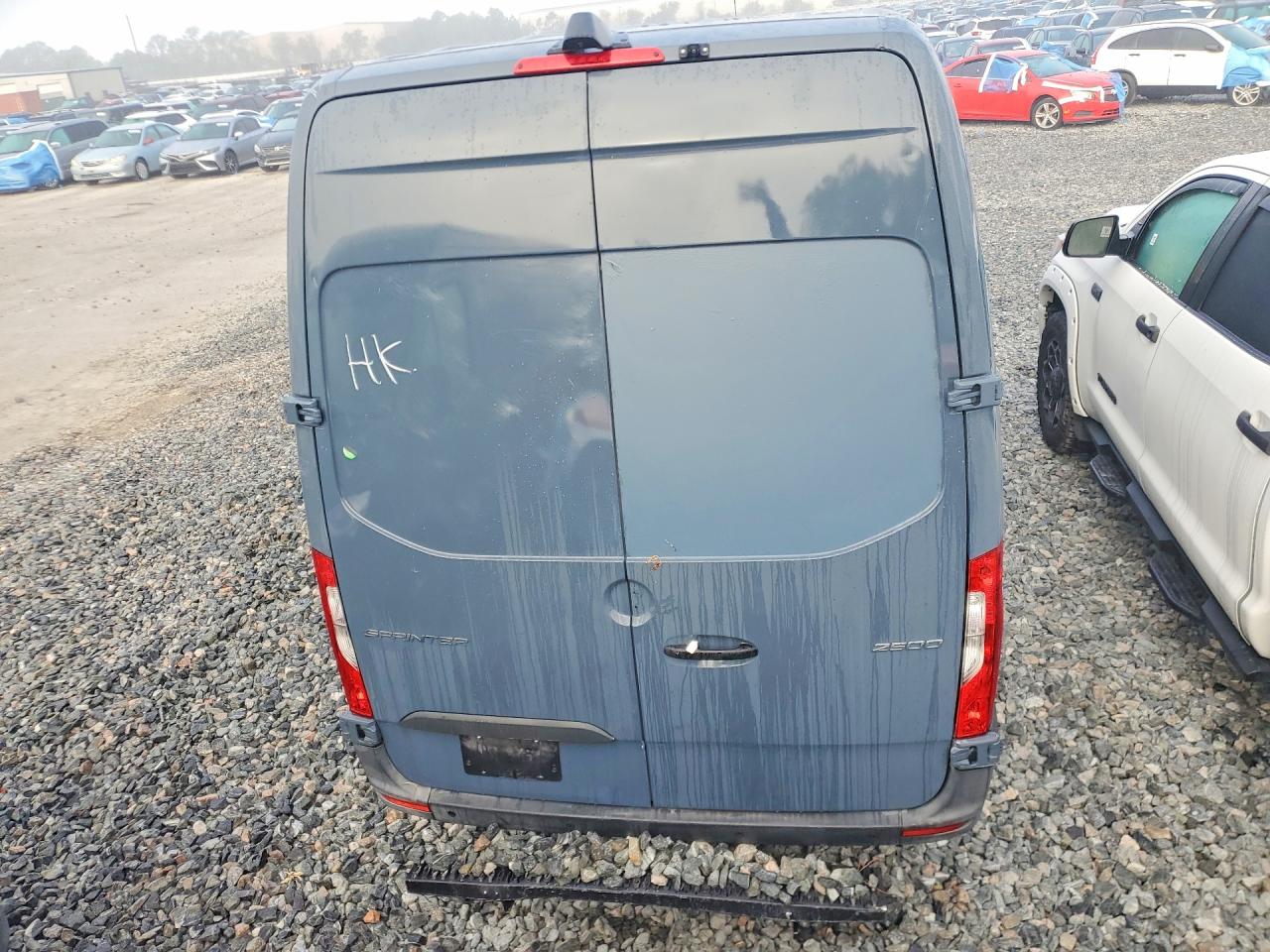 Mercedes-Benz Sprinter 2500