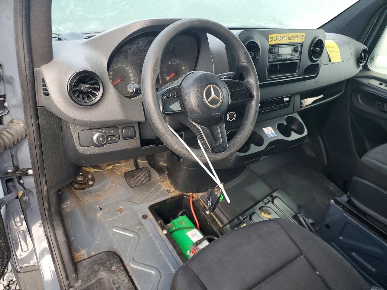 Mercedes-Benz Sprinter 2500