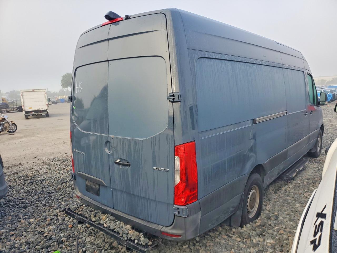 Mercedes-Benz Sprinter 2500