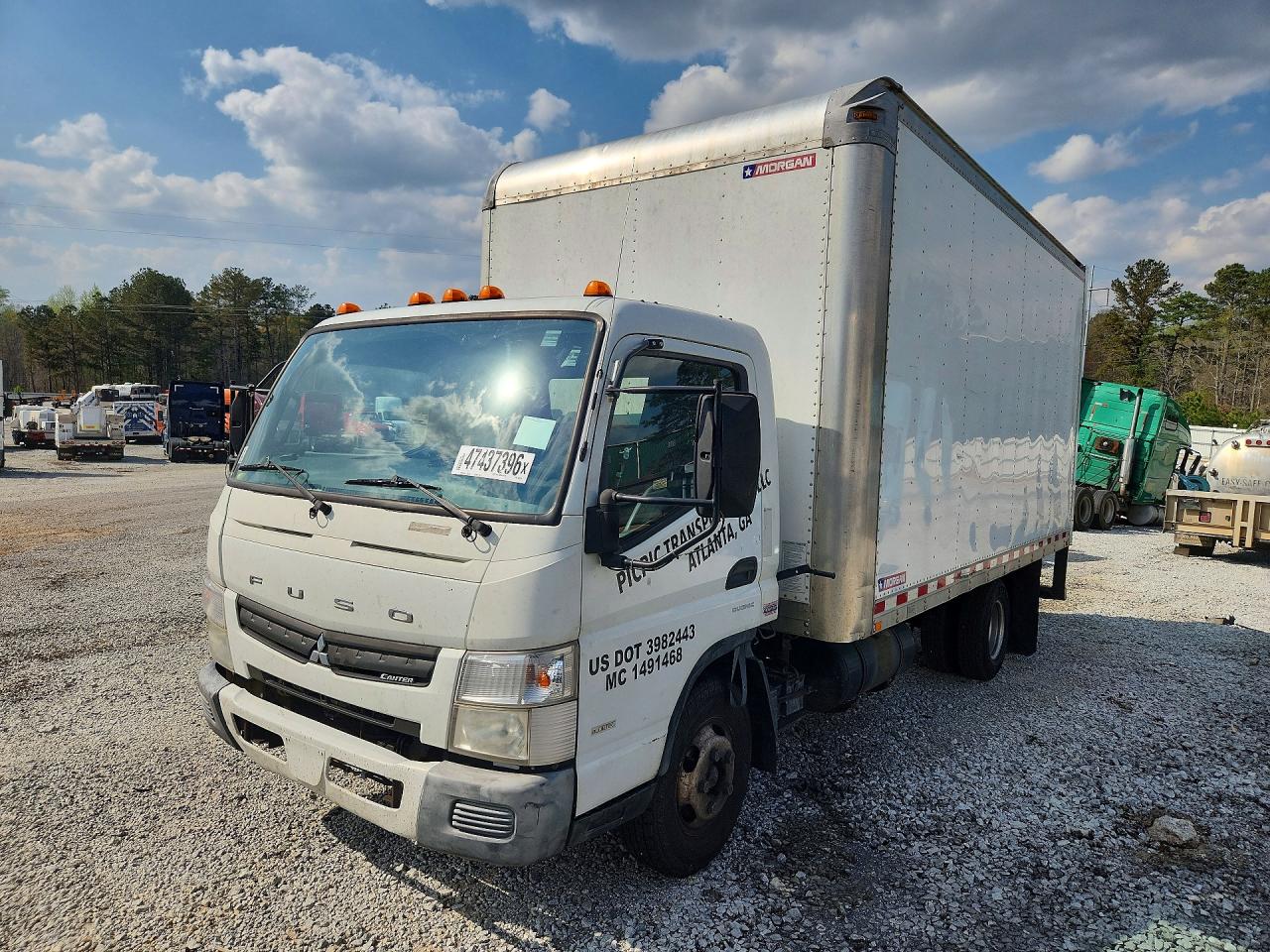 Salvage Mitsubishi Fe Fec52s Image