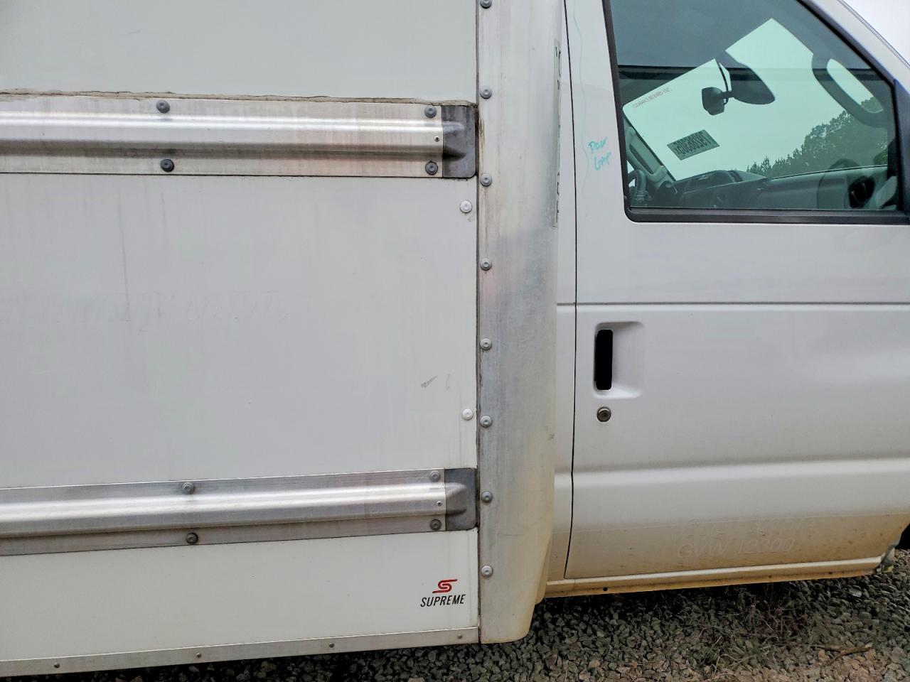 Ford Econoline E350 Super Duty Van