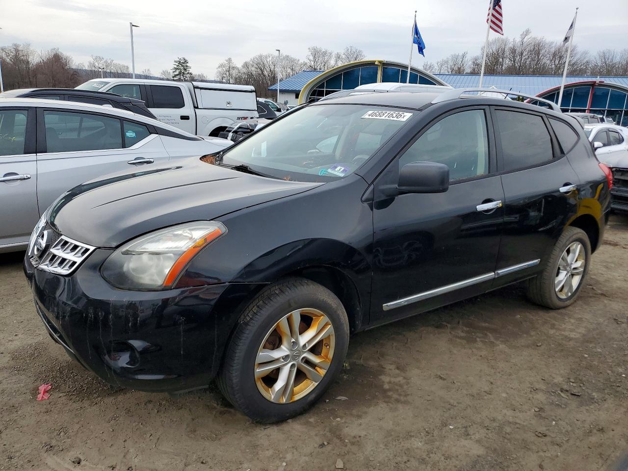 Salvage Nissan Rogue Image
