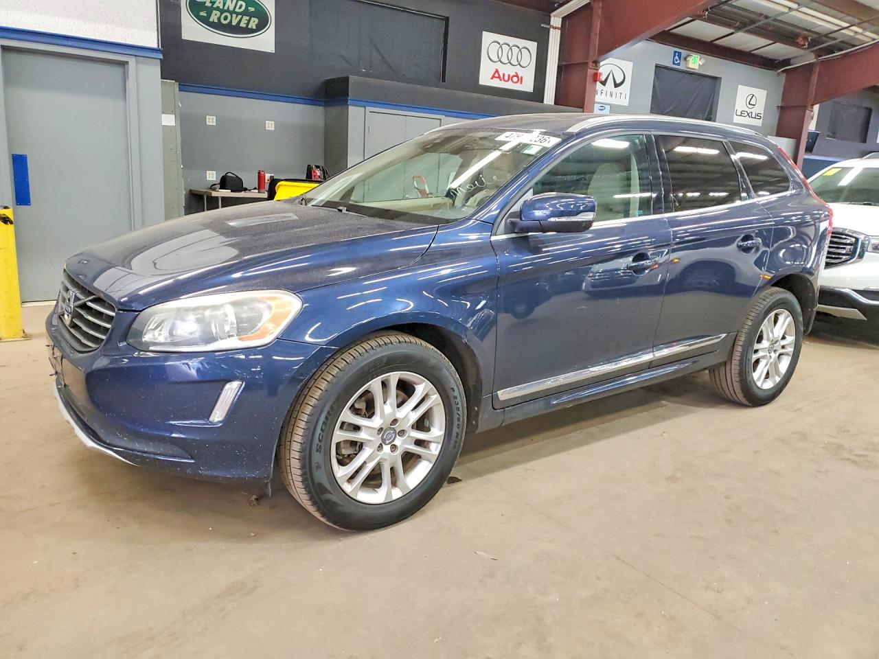 Salvage Volvo XC60 Image