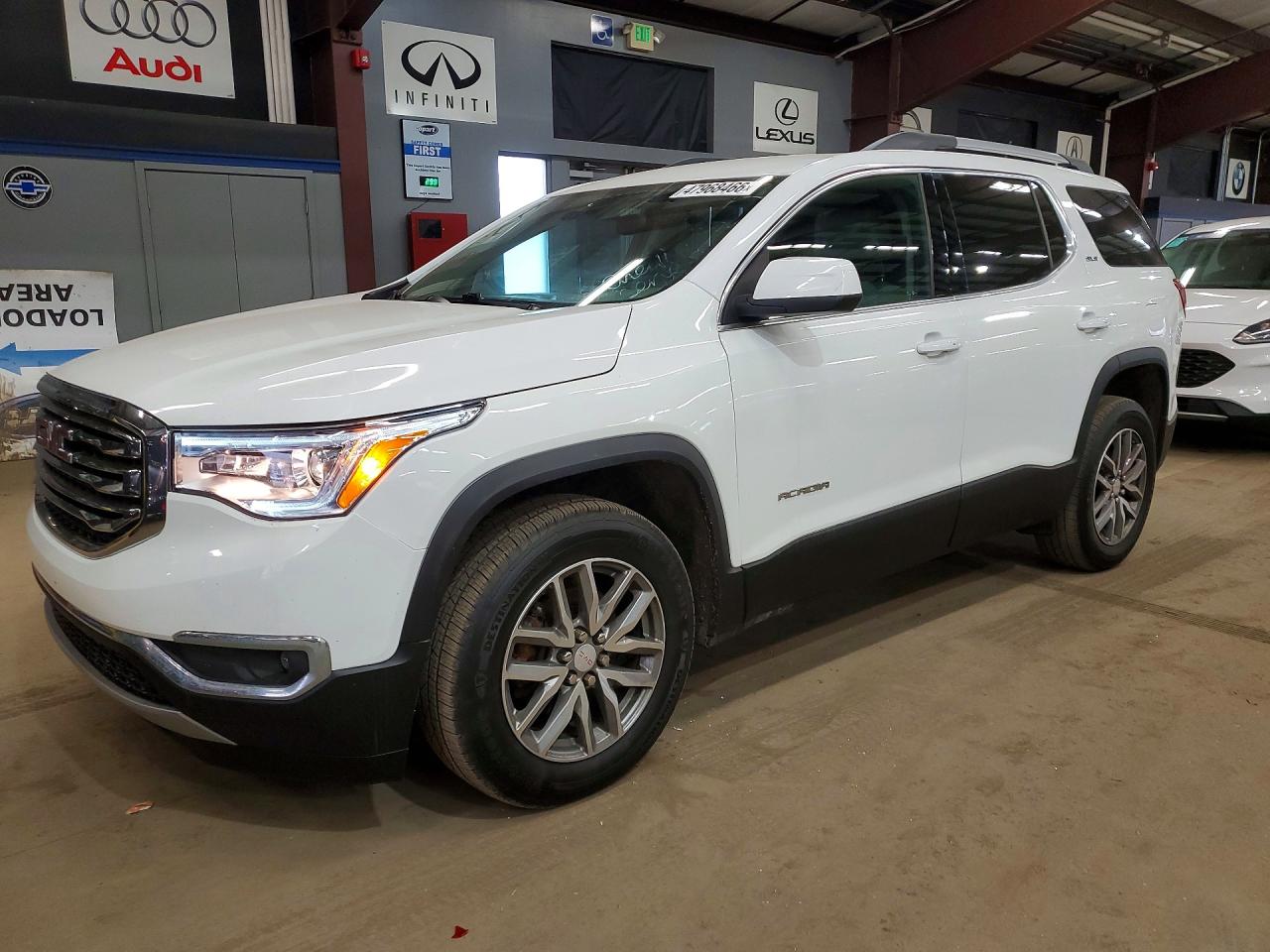 Salvage GMC Acadia Image