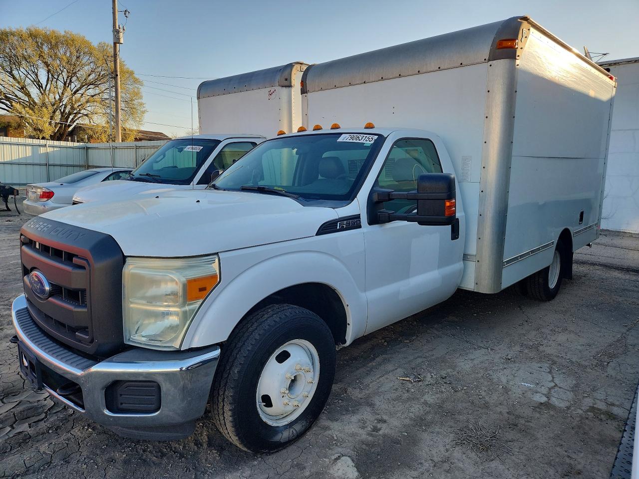 Salvage Ford F-350 Image