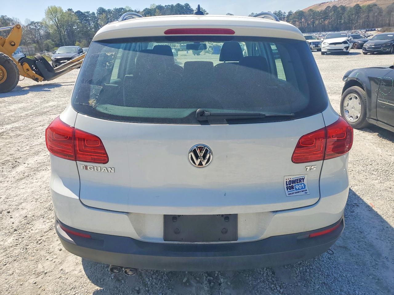 Volkswagen Tiguan S