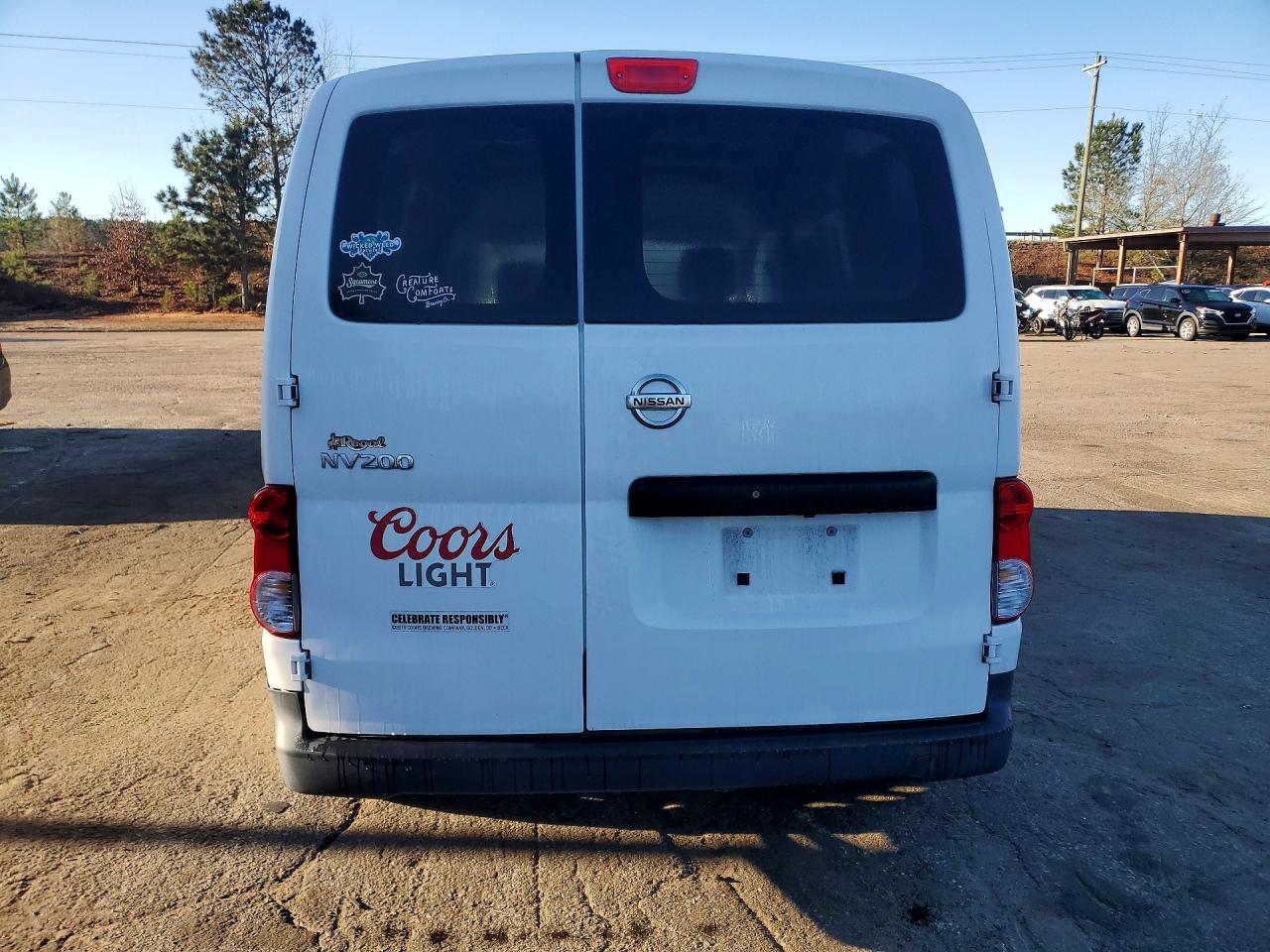 Nissan Nv