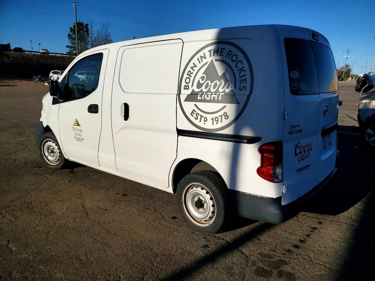 Nissan Nv