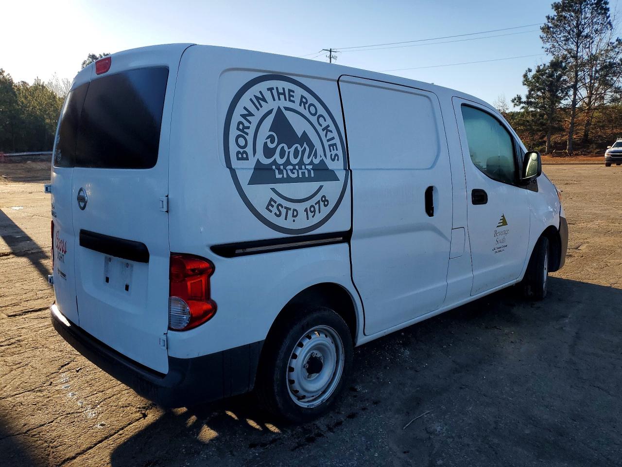 Nissan Nv