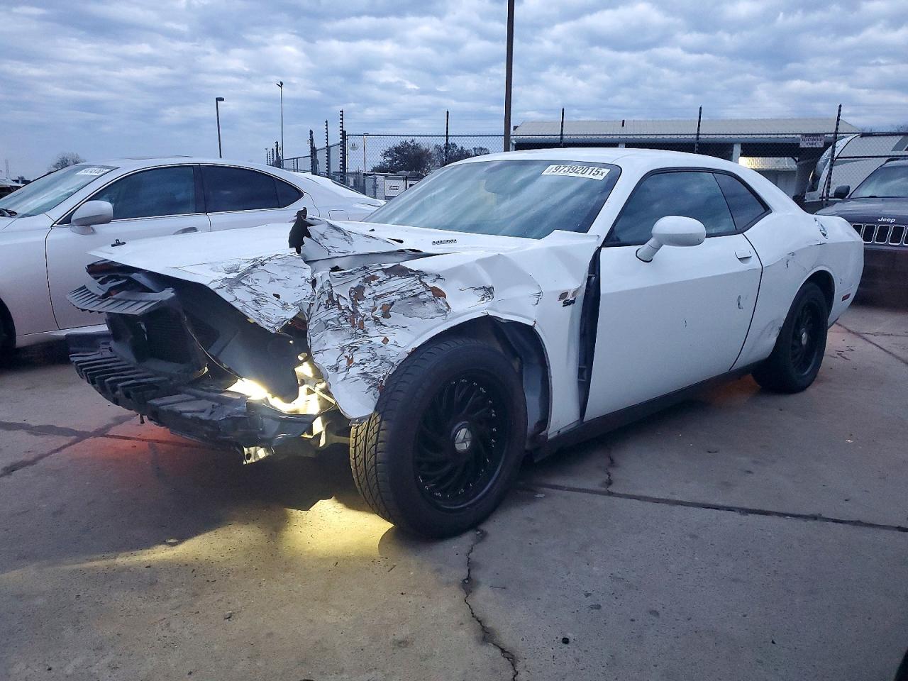 Salvage Dodge Challenger Image