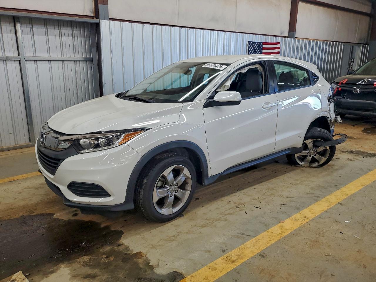 Salvage Honda HR-V Image