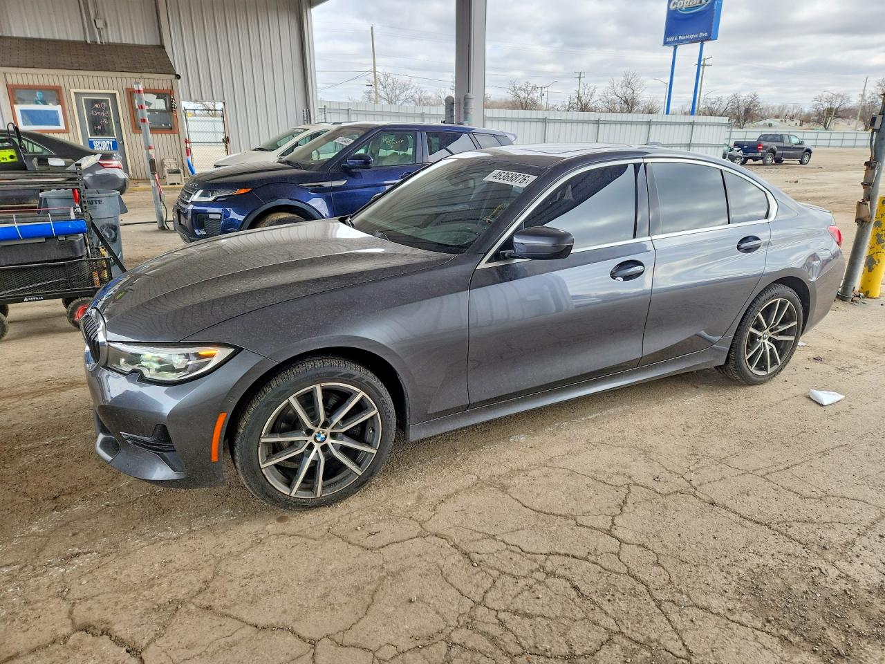 Salvage BMW 3 Series Image